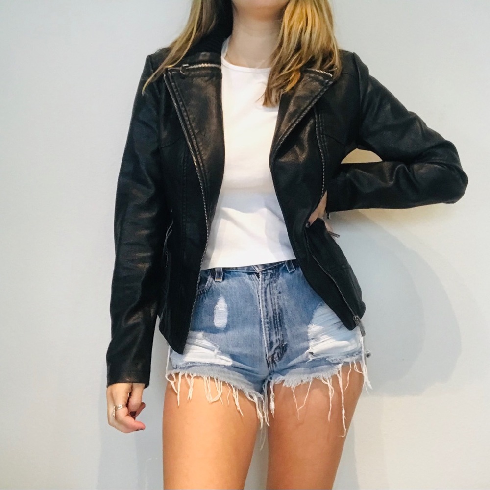 ❤️Cassidy Place faux leather sweater Moto jacket - Picture 2 of 6